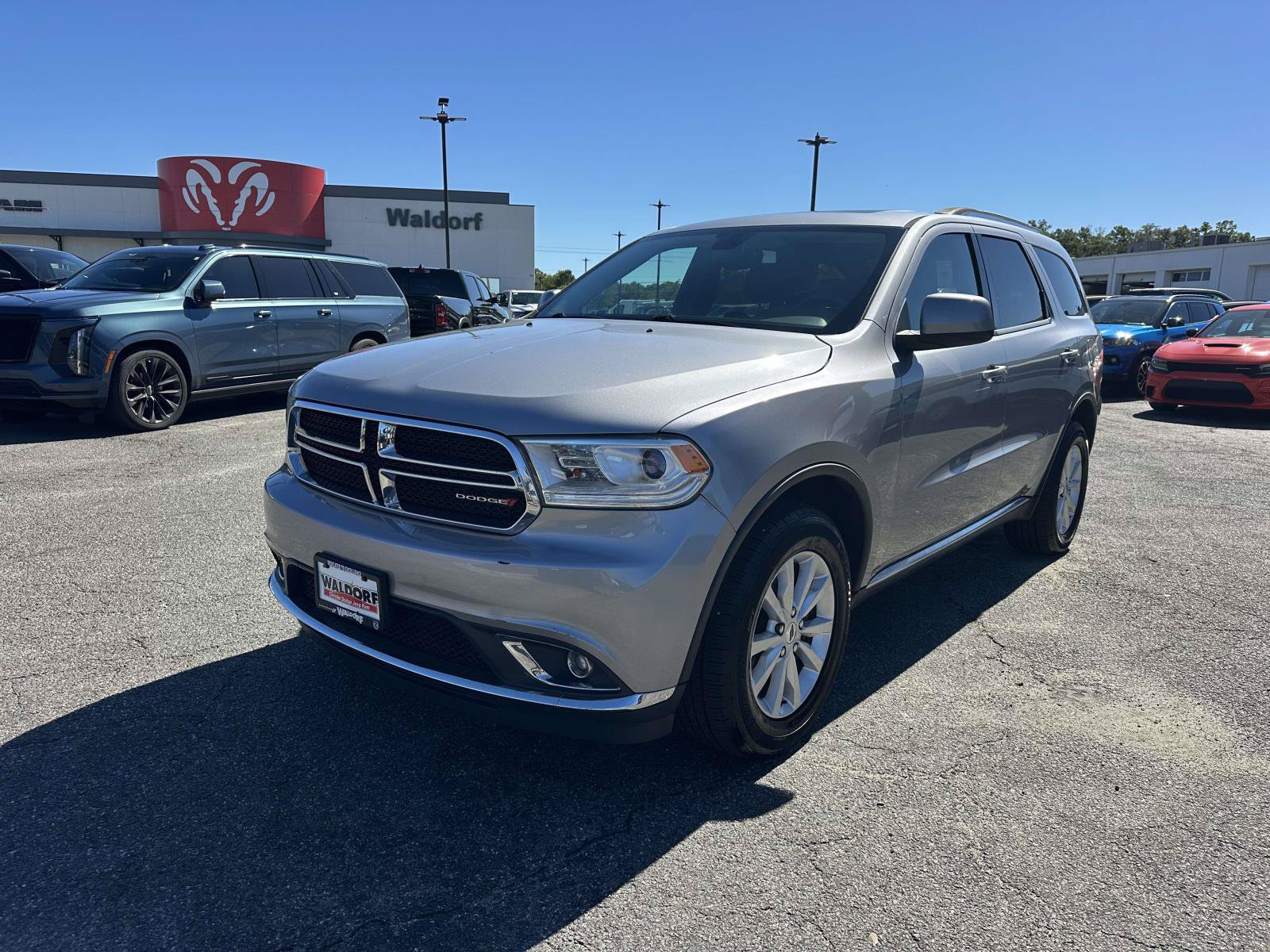 Used 2019 Dodge Durango SXT AWD/4WD image 4