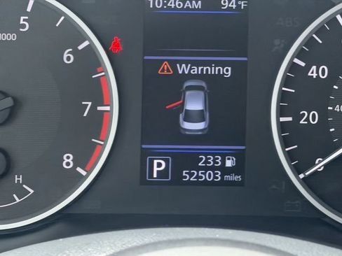 Used 2024 Nissan Sentra S FWD image 14
