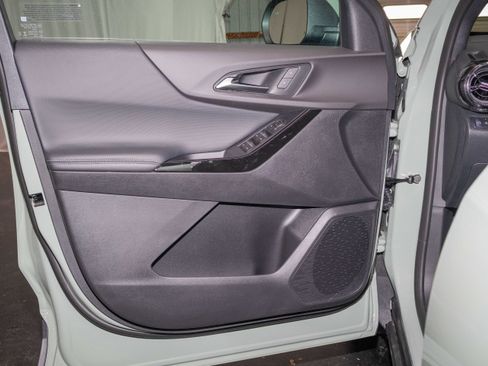 New 2026 Chevrolet Equinox LT image 7