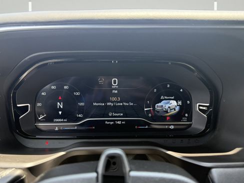 Certified 2024 GMC Yukon Denali Ultimate image 25