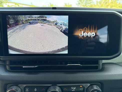 Used 2024 Jeep Wrangler Sport S image 24