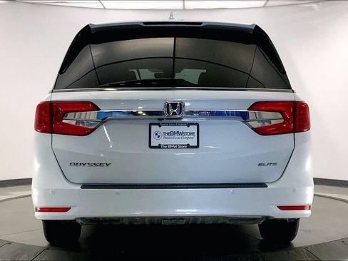 Used 2020 Honda Odyssey Elite image 3