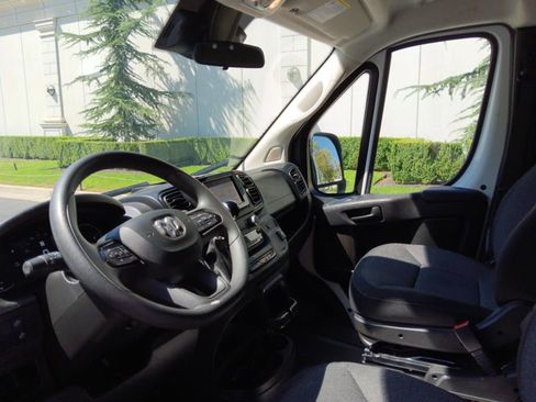 Used 2023 RAM ProMaster 2500 image 14