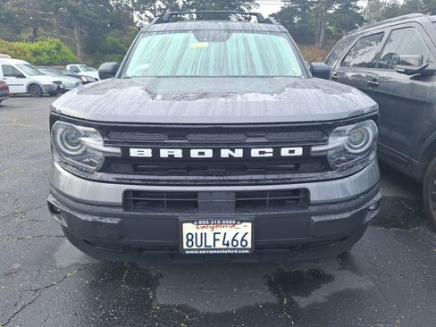 Used 2021 Ford Bronco Sport Outer Banks w/ Outer Banks Package image 2