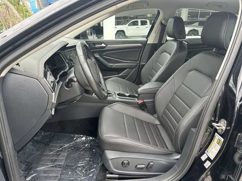Used 2024 Volkswagen Jetta SE FWD image 30