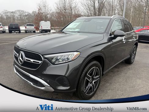 Used 2026 Mercedes-Benz GLC 300 4MATIC image 4