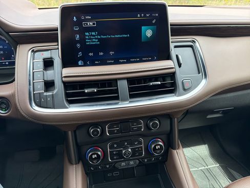 Used 2024 Chevrolet Tahoe High Country image 12