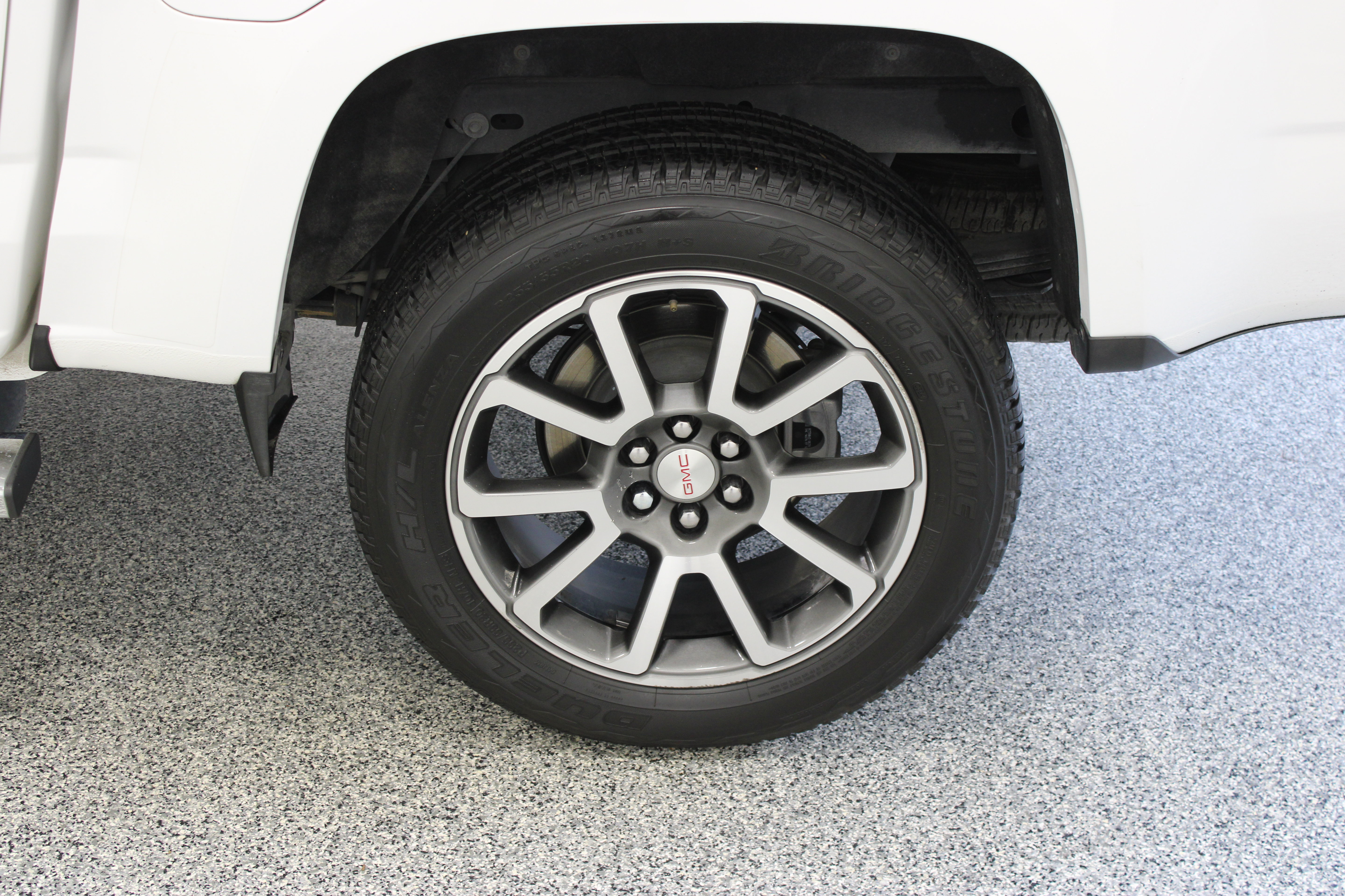 Used 2022 GMC Canyon Denali AWD/4WD image 11