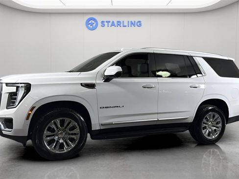 Used 2025 GMC Yukon Denali image 3