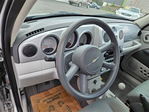 Used 2006 Chrysler PT Cruiser image 17