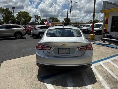 Used 2021 Chevrolet Malibu LT image 6
