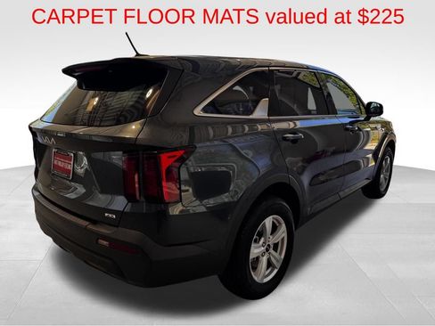 Used 2023 Kia Sorento LX AWD/4WD image 7