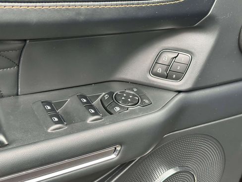 Used 2024 Ford Expedition Max Platinum image 16