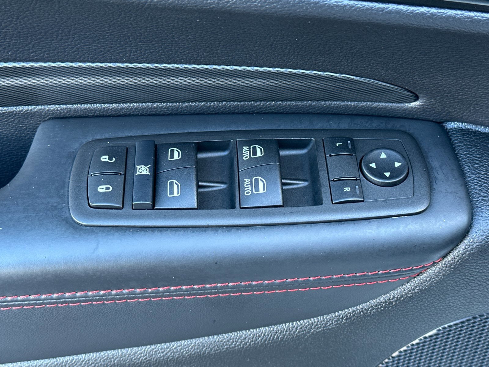 Used 2024 Dodge Durango GT AWD/4WD image 11
