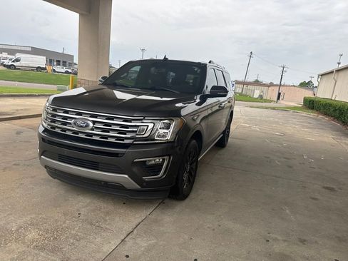 Used 2019 Ford Expedition Limited w/ Equipment Group 301A RWD image 5
