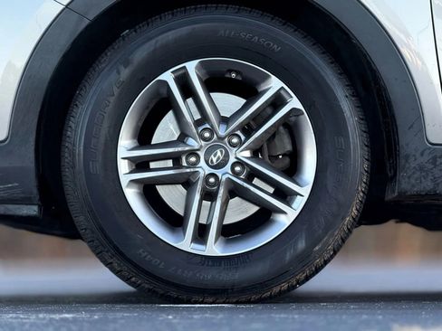 Used 2018 Hyundai Santa Fe Sport image 28