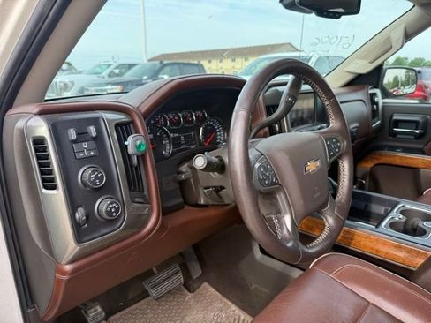 Used 2014 Chevrolet Silverado 1500 High Country w/ High Country Premium Package AWD/4WD image 13