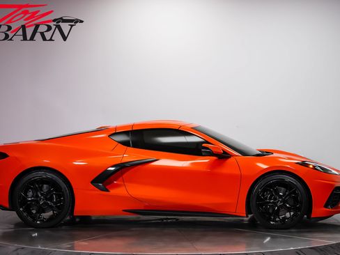 Used 2020 Chevrolet Corvette Stingray Preferred Cpe w/ 2LT Preferred Equipment Group RWD image 14