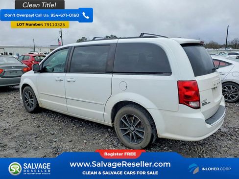 Used 2017 Dodge Grand Caravan GT image 3