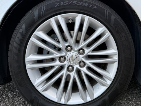 Used 2018 Lexus ES 350 image 29