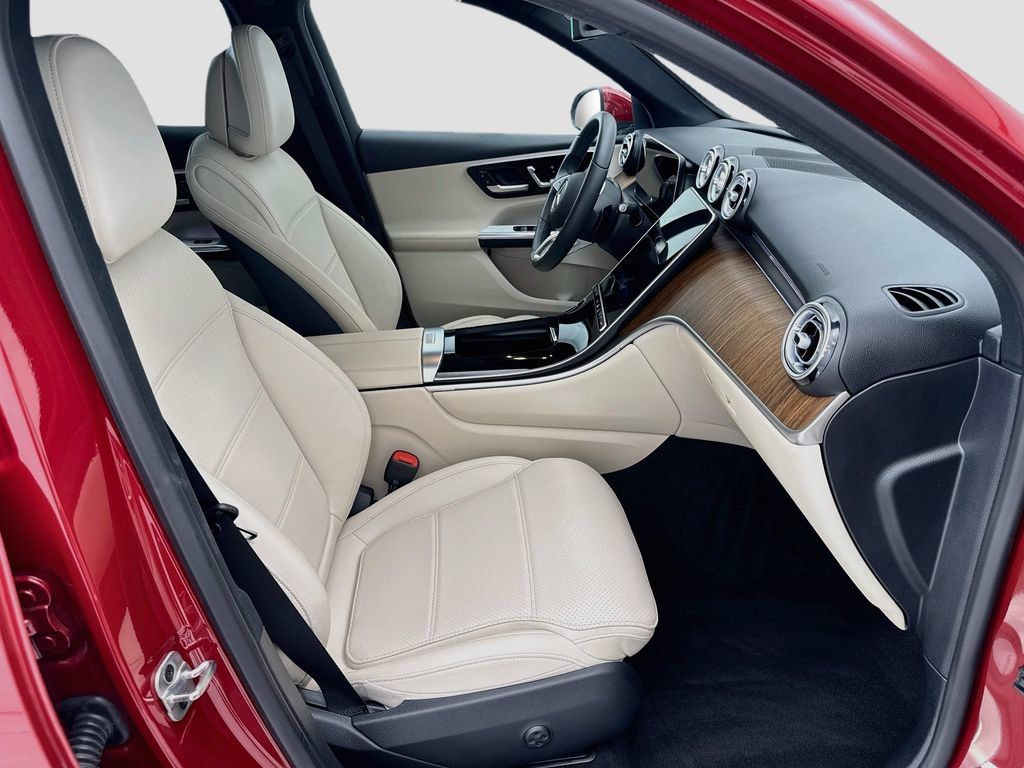 Certified 2026 Mercedes-Benz GLC 300 image 19