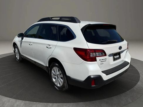 Used 2018 Subaru Outback 2.5i Premium AWD/4WD image 9