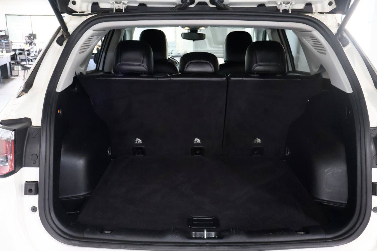 Used 2018 Jeep Compass Latitude FWD image 8