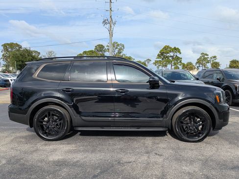 Certified 2025 Kia Telluride SX X-Line AWD/4WD image 3