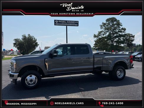 Used 2024 Ford F350 Lariat w/ Lariat Ultimate Package AWD/4WD image 1