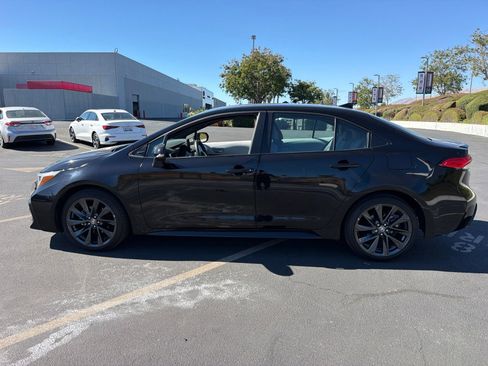 Used 2025 Toyota Corolla SE w/ Convenience Package FWD image 7