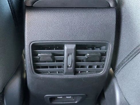 Used 2025 Toyota Corolla Cross AWD Hybrid w/ Moonroof Package image 14