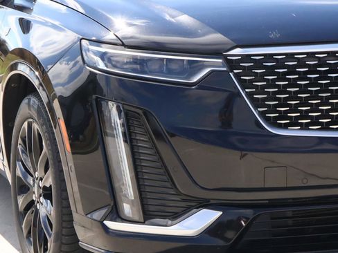 Used 2021 Cadillac XT6 Premium Luxury w/ Platinum Package image 9