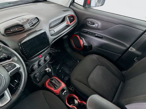 Certified 2017 Jeep Renegade Trailhawk image 30