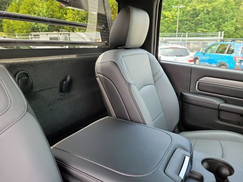 New 2026 RAM 5500 Tradesman w/ Chrome Appearance Group AWD/4WD image 19