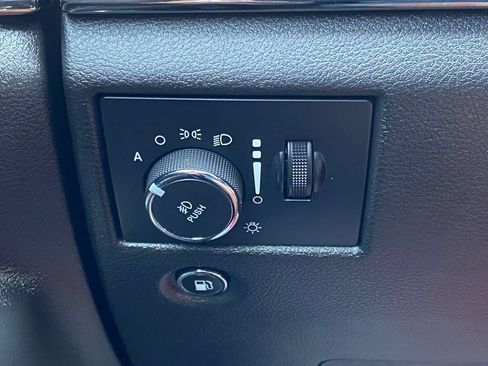 Used 2020 Jeep Grand Cherokee High Altitude AWD/4WD image 27