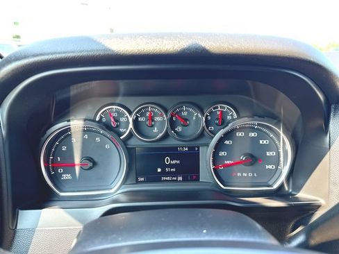 Used 2023 Chevrolet Silverado 2500 LT w/ Convenience Package AWD/4WD image 11