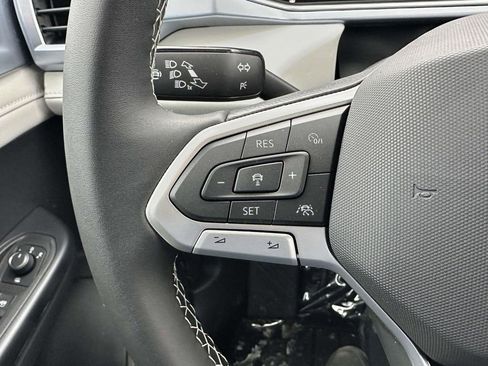 New 2026 Volkswagen Taos SE AWD/4WD image 17