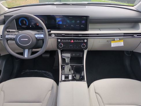 New 2026 Hyundai Tucson SEL image 17