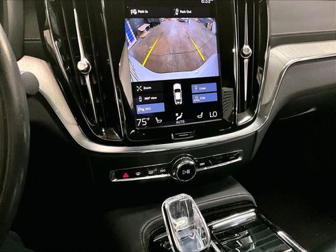 Used 2021 Volvo S60 T8 Inscription image 33