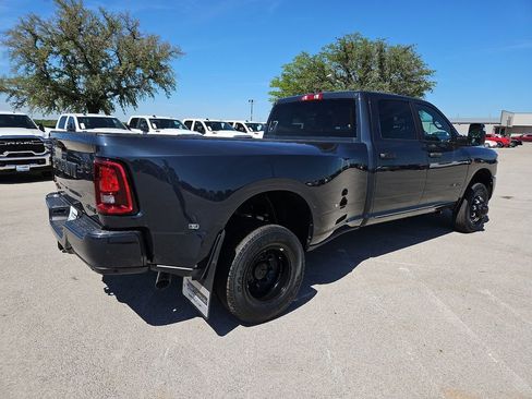 New 2026 RAM 3500 Big Horn AWD/4WD image 8