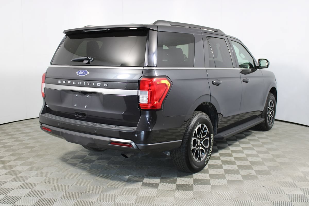 Used 2024 Ford Expedition XLT RWD image 6