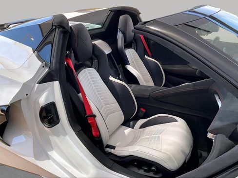 Used 2023 Chevrolet Corvette Stingray Premium Conv w/ Z51 Performance Package RWD image 10