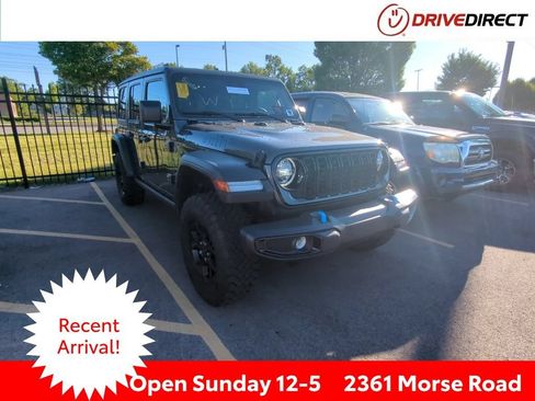 Used 2024 Jeep Wrangler Unlimited AWD/4WD image 1