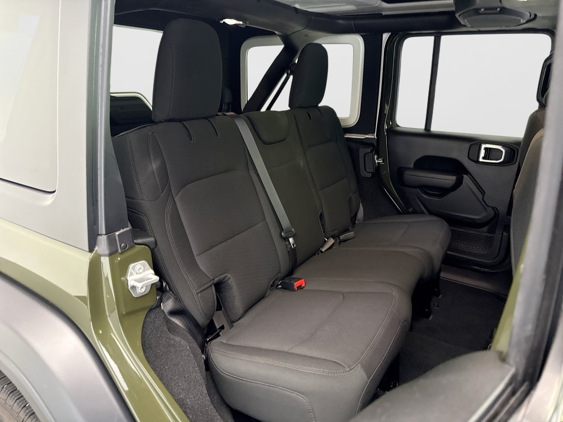 Used 2023 Jeep Wrangler Unlimited Sport AWD/4WD image 17