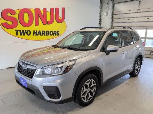 Used 2019 Subaru Forester Premium AWD/4WD image 1