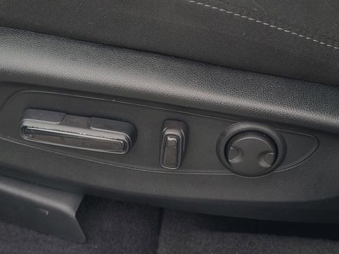 Used 2023 Honda CR-V EX image 12