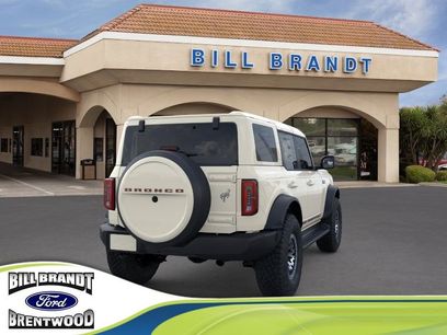 New 2026 Ford Bronco Outer Banks w/ Sasquatch Package