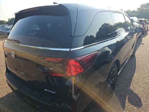 Used 2025 Honda Odyssey Sport-L image 4