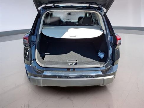 New 2026 Nissan Rogue SV image 10