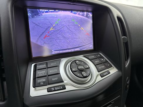 Used 2017 Nissan 370Z w/ Sport Package image 38